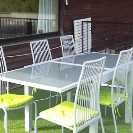 Grand 3 Pieces Avec Terrasse Et Equipements Modernes - Fr-1-814-72 Apartment